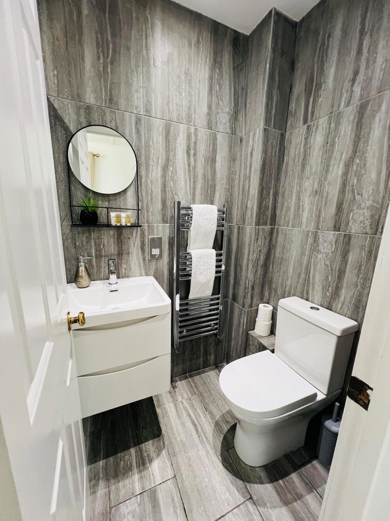 Studio Apartment Лондон Экстерьер фото