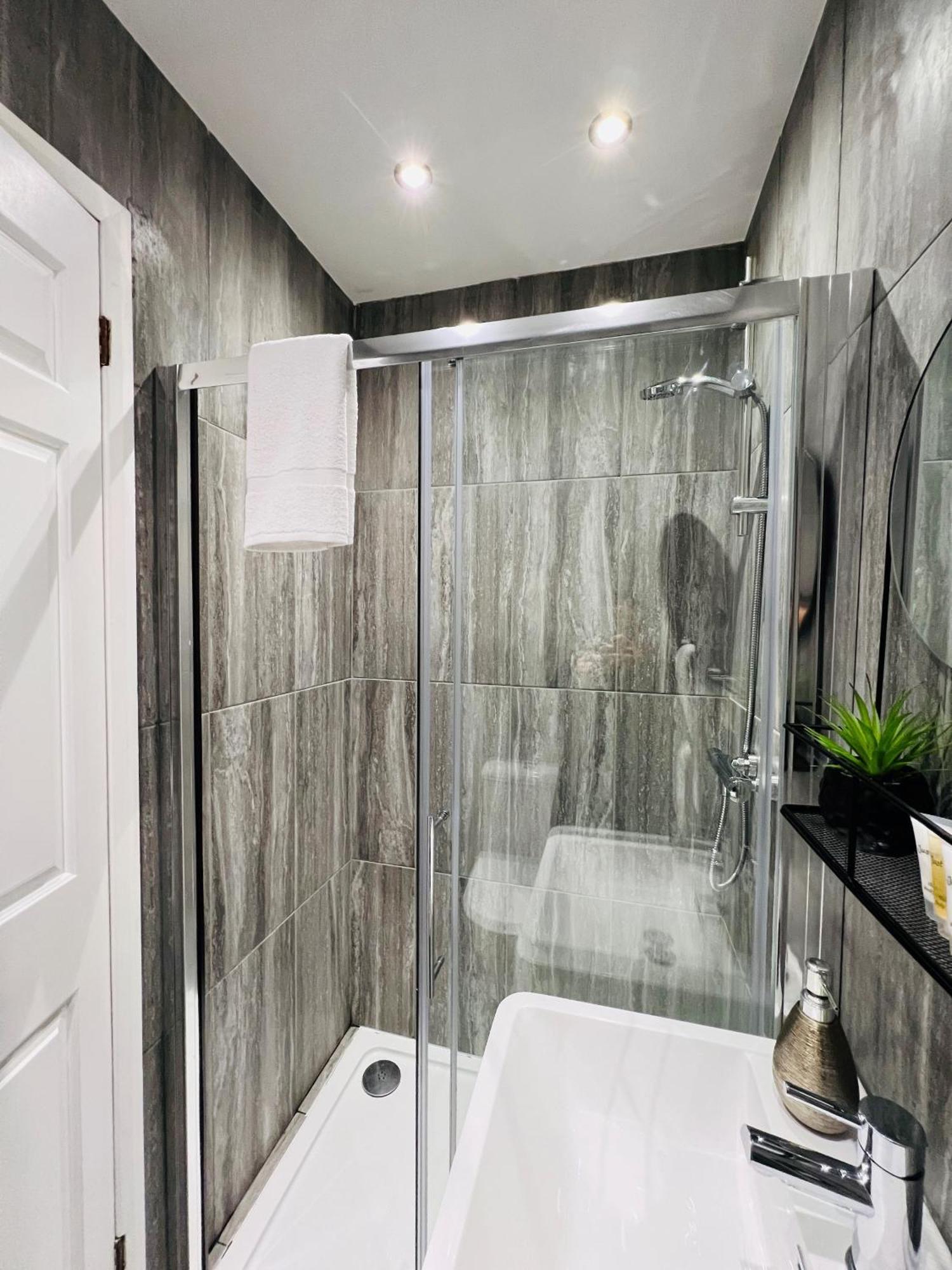 Studio Apartment Лондон Экстерьер фото